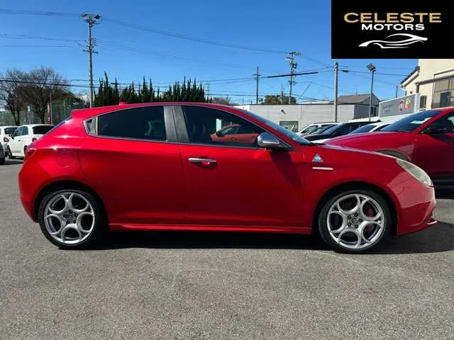 ALFA ROMEO Romeo 2012 — photo 3 sur 8