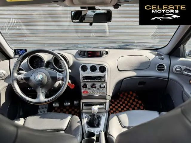ALFA ROMEO Romeo 2005 — photo 6 sur 8