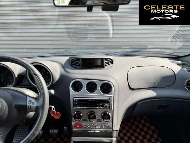 ALFA ROMEO Romeo 2005 — photo 8 sur 8