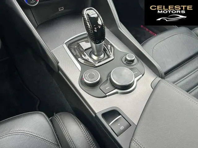 ALFA ROMEO Romeo 2018 — photo 6 sur 8