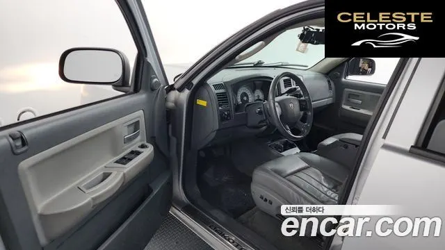 DODGE QUAD CAB 4X4 2005 — photo 10 sur 20