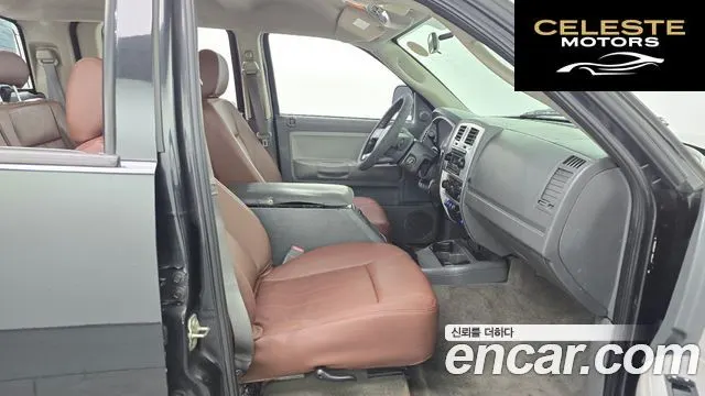 DODGE QUAD CAB 4X4 2007 — photo 11 sur 20