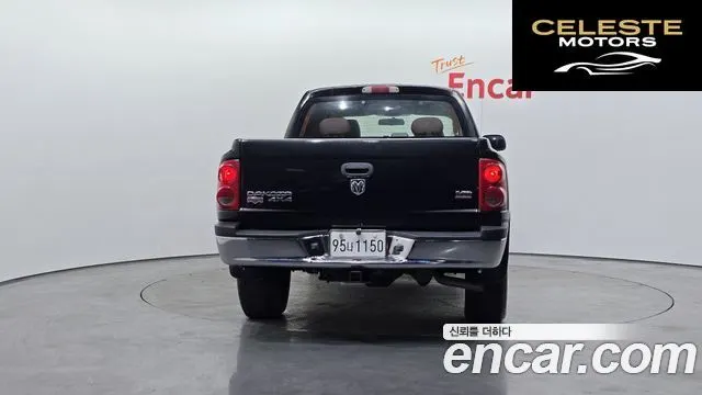 DODGE QUAD CAB 4X4 2007 — photo 4 sur 20