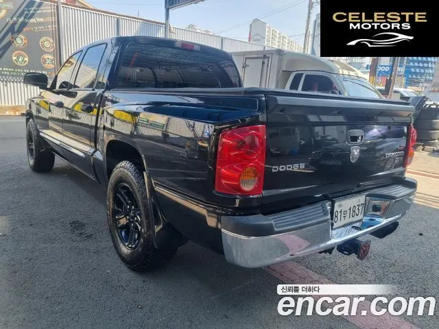 DODGE QUAD CAB 4X4 2010 — photo 4 sur 20
