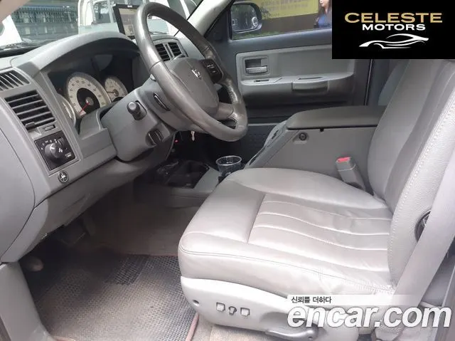 DODGE QUAD CAB 4X4 2007 — photo 10 sur 26
