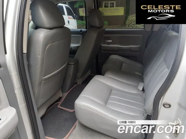 DODGE QUAD CAB 4X4 2007 — photo 11 sur 26