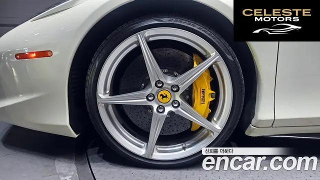 FERRARI 458 Spyder 2013 — photo 5 sur 20