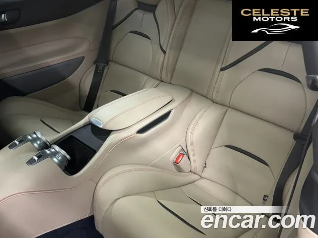 FERRARI GTC4 6.3 V12 2018 — photo 9 sur 26