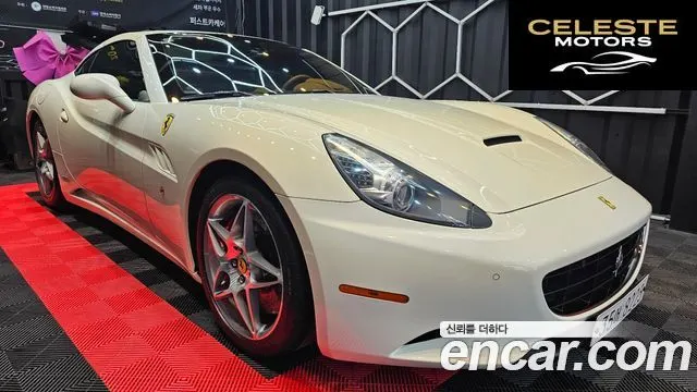 FERRARI 4.3 V8 2011 — photo 2 sur 26