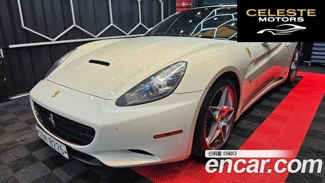 FERRARI 4.3 V8 2011 — photo 25 sur 26