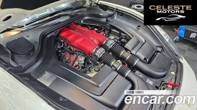 FERRARI 4.3 V8 2011 — photo 5 sur 26