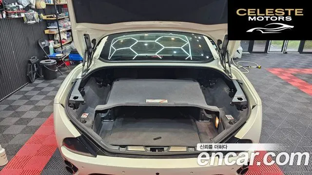 FERRARI 4.3 V8 2011 — photo 6 sur 26