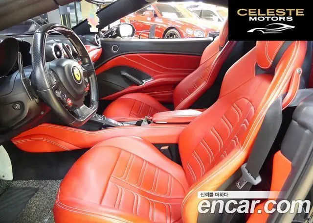 FERRARI T 3.9 V8 2015 — photo 10 sur 26