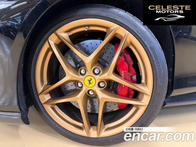 FERRARI Roma 3.9 Spyder 2024 — photo 8 sur 24