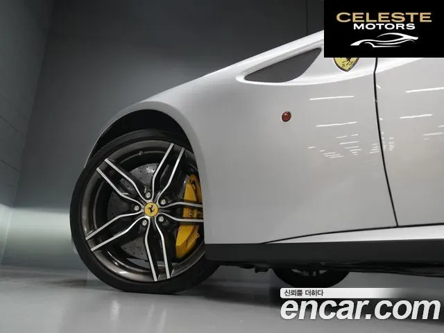 FERRARI FF 6.3 V12 2013 — photo 15 sur 26