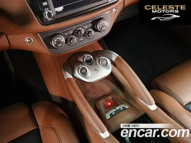 FERRARI FF 6.3 V12 2013 — photo 9 sur 26