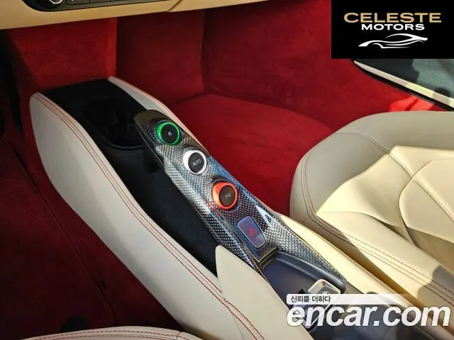 FERRARI F8 Spyder 3.9 V8 2021 — photo 9 sur 26