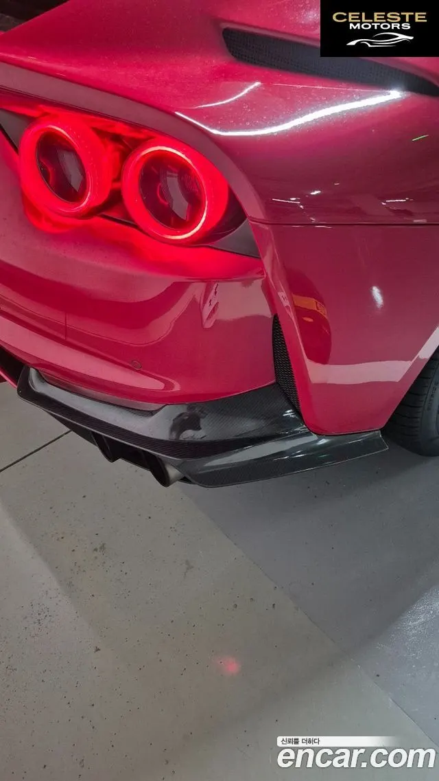 FERRARI 812 6.5 V12 2019 — photo 4 sur 24