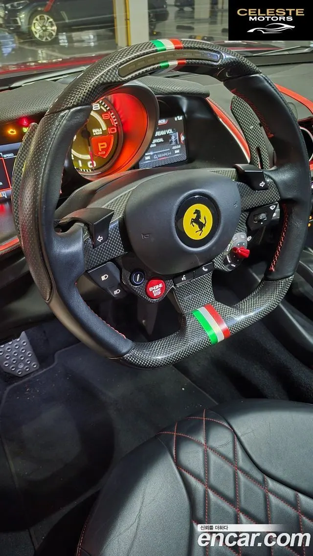 FERRARI 812 6.5 V12 2019 — photo 8 sur 24