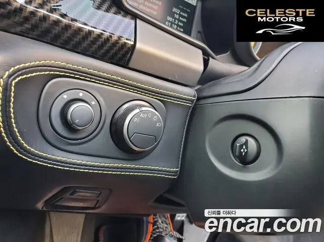 FERRARI 458 Spyder 2013 — photo 11 sur 26