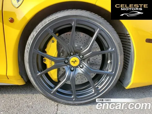 FERRARI 458 Spyder 2013 — photo 5 sur 26