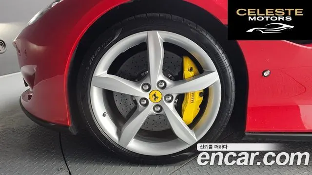 FERRARI Portofino 3.9 V8 2019 — photo 5 sur 26