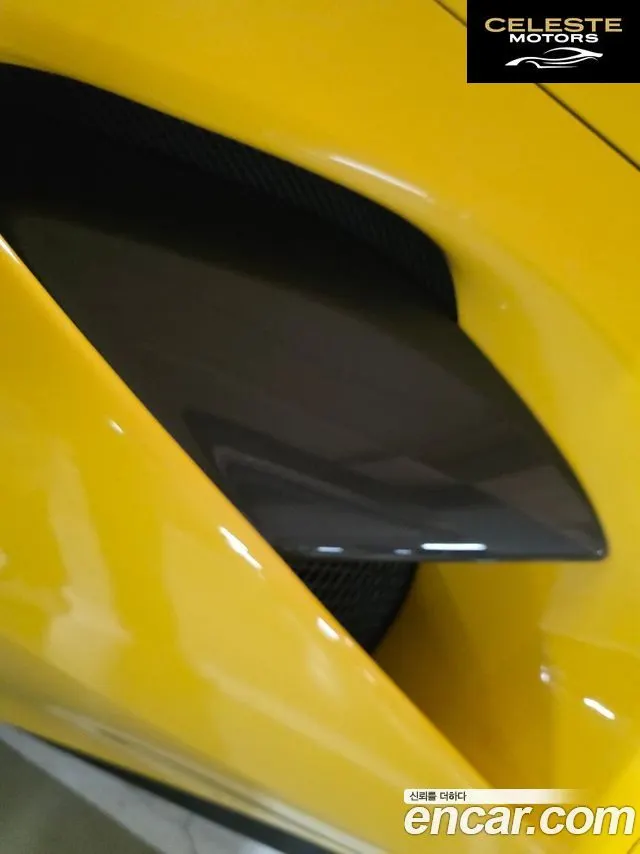 FERRARI 488 Spyder 3.9 2017 — photo 10 sur 23