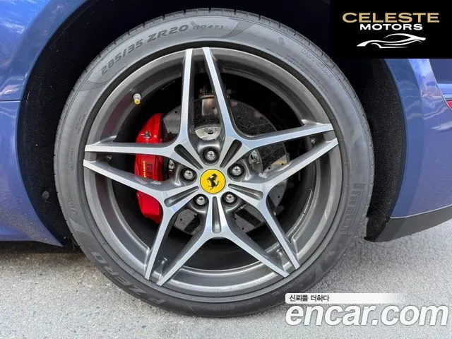 FERRARI T 3.9 V8 2015 — photo 18 sur 24