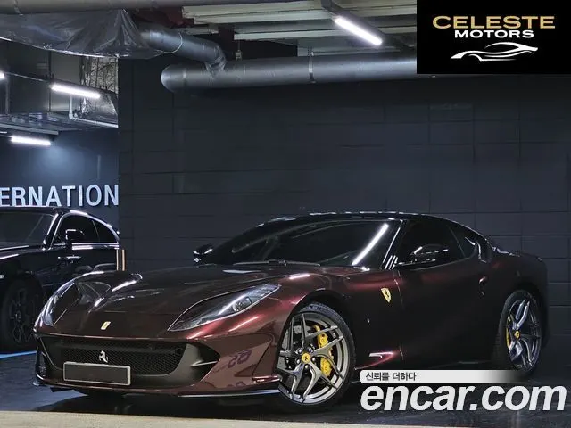FERRARI 812 6.5 V12 2020 — photo 2 sur 26