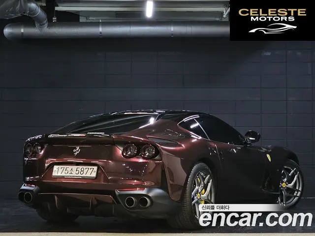 FERRARI 812 6.5 V12 2020 — photo 4 sur 26