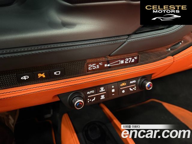FERRARI F8 Spyder 3.9 V8 2021 — photo 14 sur 26