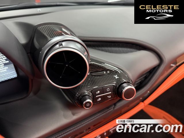 FERRARI F8 Spyder 3.9 V8 2021 — photo 18 sur 26