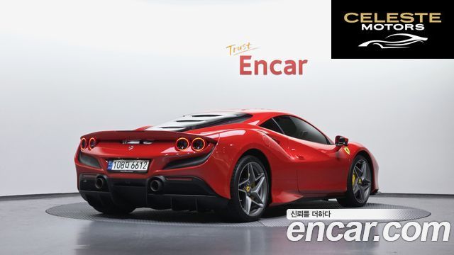 FERRARI F8 3.9 V8 2021 — photo 2 sur 26