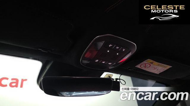FERRARI F8 3.9 V8 2021 — photo 20 sur 26