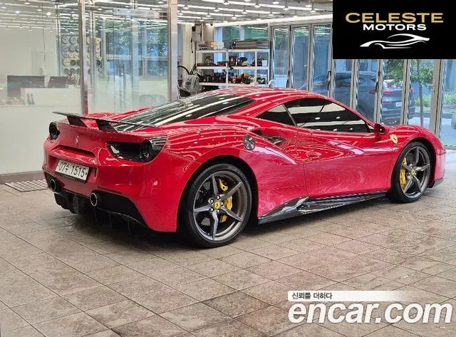 FERRARI 488 GTB 3.9 2018 — photo 2 sur 8