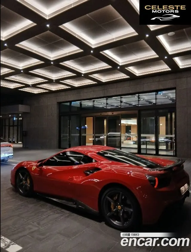 FERRARI 488 GTB 3.9 2018 — photo 4 sur 8