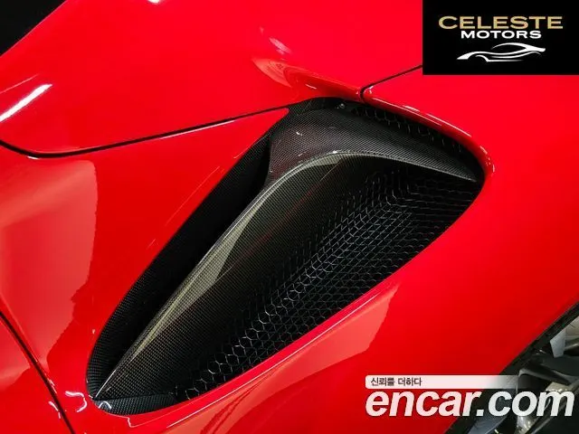 FERRARI SF90 Spyder 4.0 2023 — photo 9 sur 26