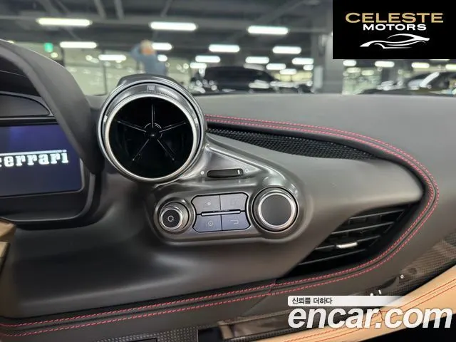 FERRARI F8 Spyder 3.9 V8 2022 — photo 12 sur 25