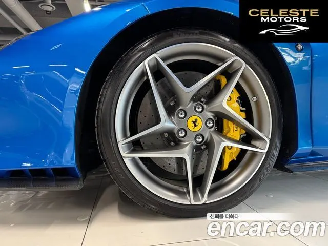 FERRARI F8 Spyder 3.9 V8 2022 — photo 16 sur 25