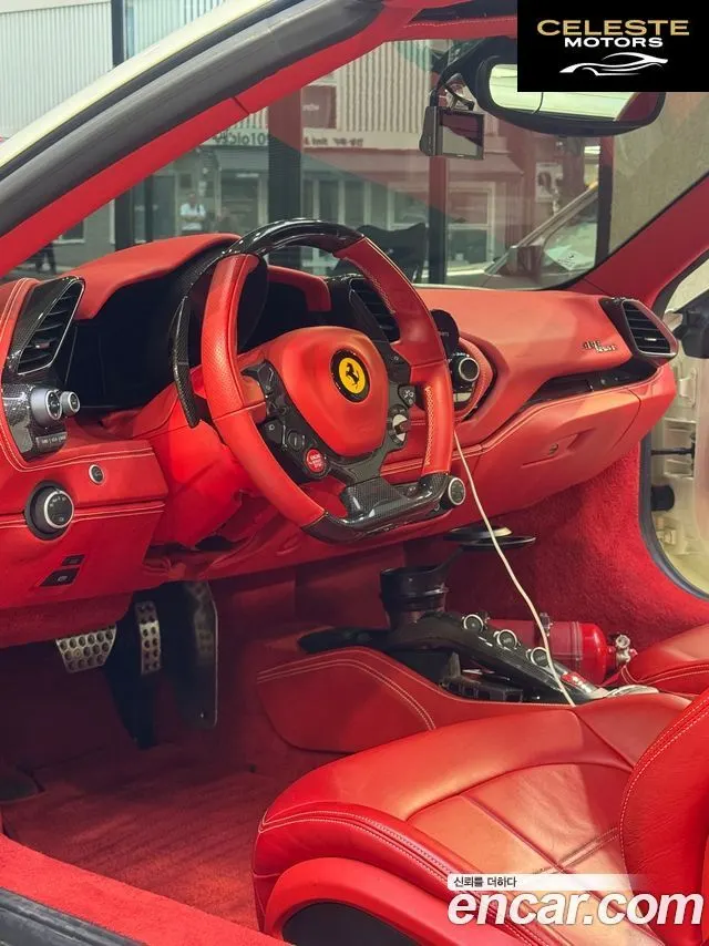 FERRARI 488 Spyder 3.9 2017 — photo 12 sur 23