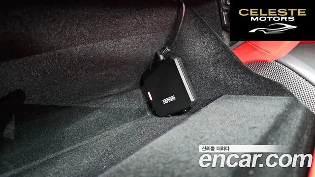 FERRARI Portofino 3.9 V8 2019 — photo 31 sur 34