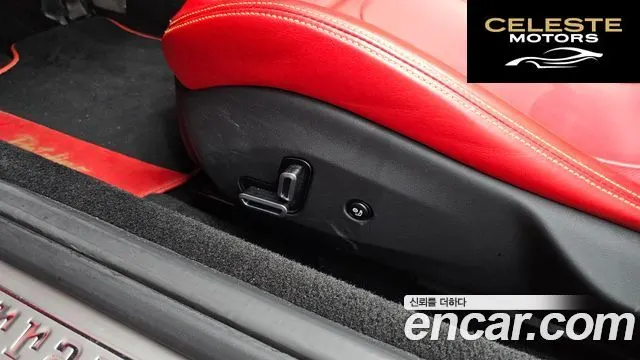 FERRARI Portofino 3.9 V8 2019 — photo 28 sur 34