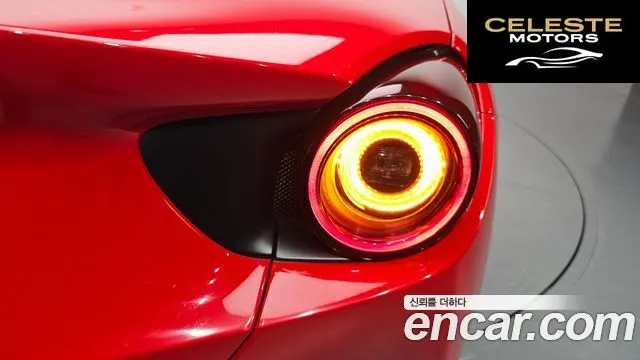 FERRARI Portofino 3.9 V8 2020 — photo 9 sur 37
