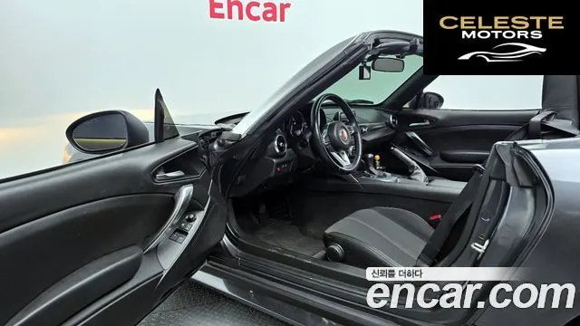 FIAT 124 Spyder 1.4 2017 — photo 11 sur 20
