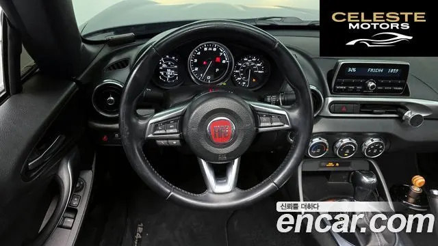 FIAT 124 Spyder 1.4 2017 — photo 12 sur 20