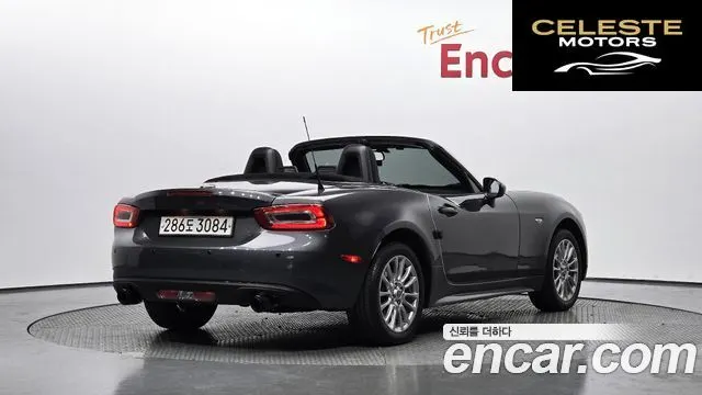 FIAT 124 Spyder 1.4 2017 — photo 2 sur 20