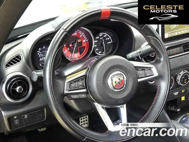 FIAT 124 Spyder 1.4 2019 — photo 12 sur 26