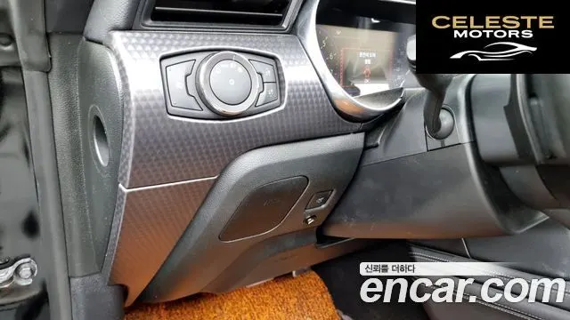 FORD Cabriolet 2019 — photo 17 sur 20
