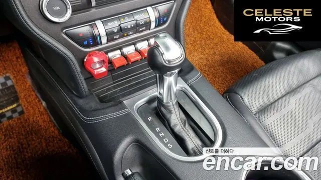 FORD Cabriolet 2019 — photo 9 sur 20