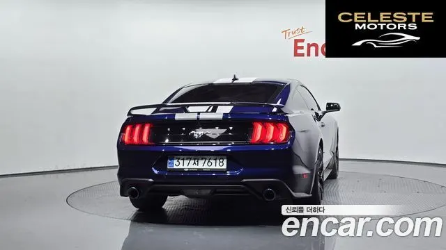 FORD Coupé 2020 — photo 4 sur 20